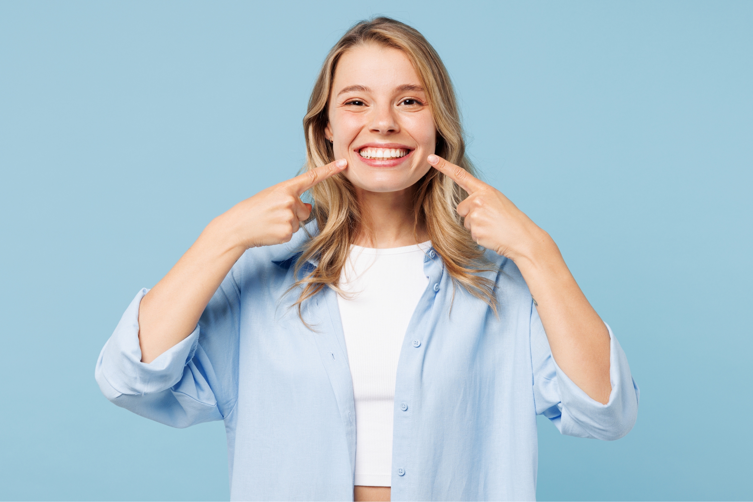 How Teeth Whitening Can Be Part of Your Complete Smile Makeover